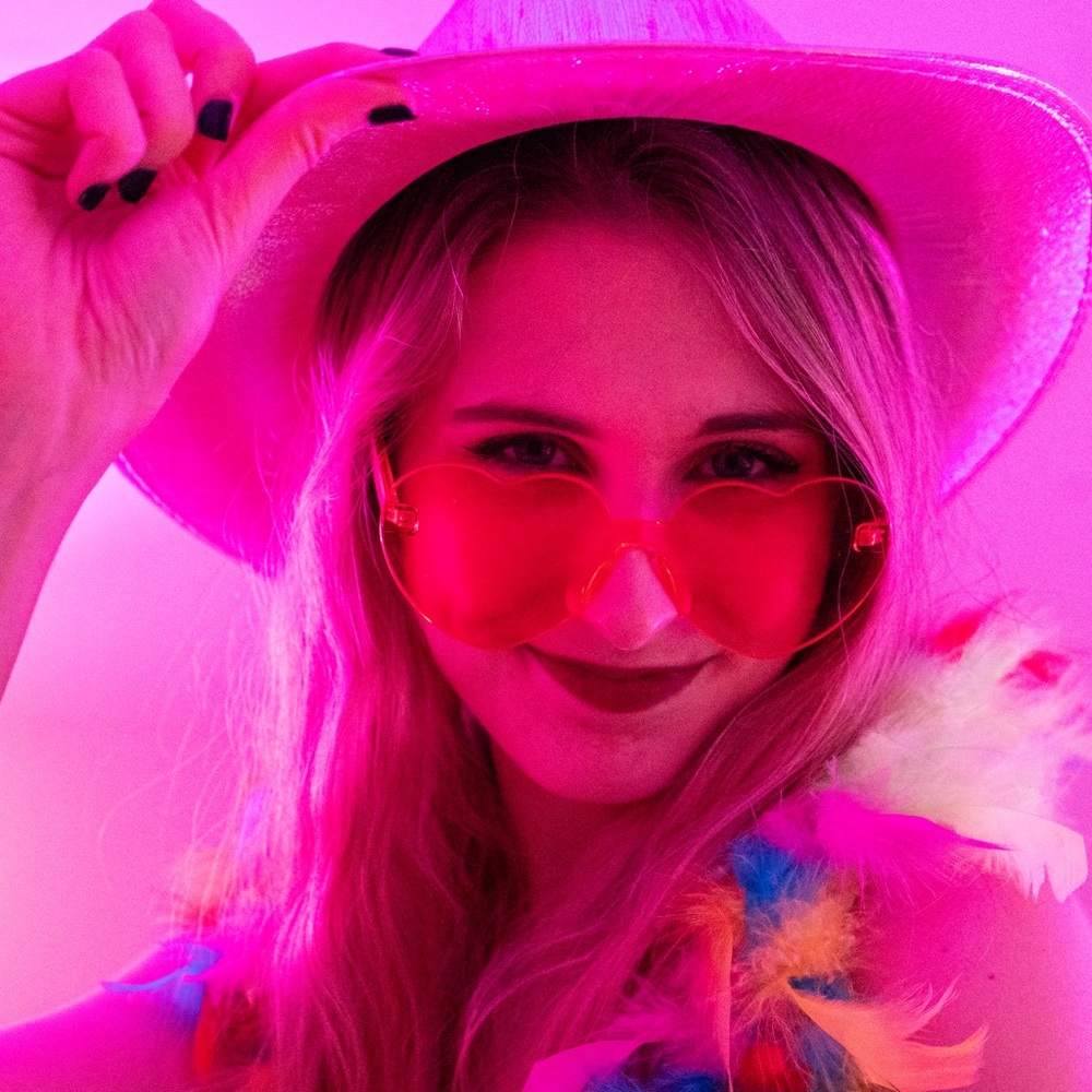 Meet the Posher - Emily